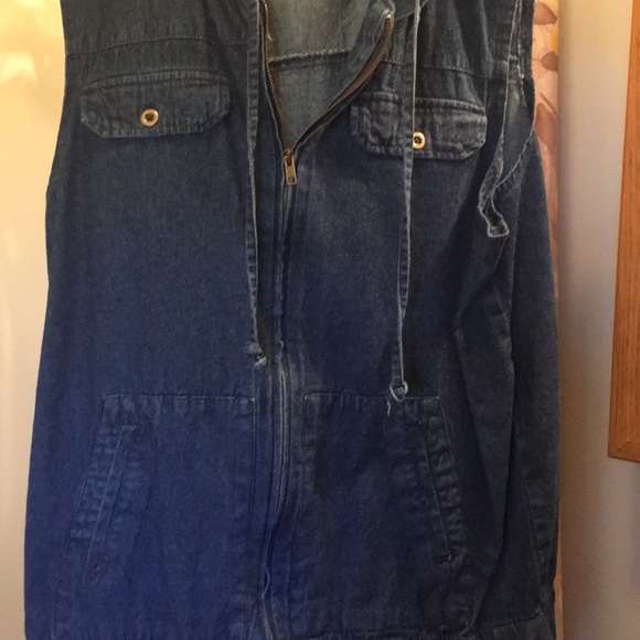 Jean vest - Picture 1 of 4
